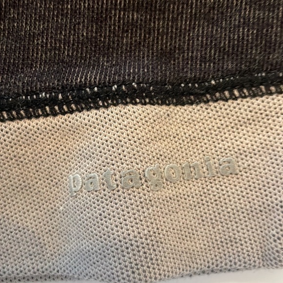 Patagonia Women’s Crop Length Top Size M - Picture 6 of 8